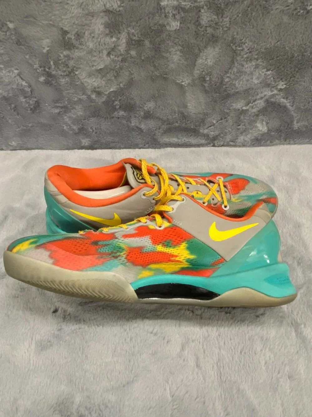 Nike Kobe Bryant 8 Venice Beach Shoes Mens Size 8 Green Yellow Orange Sneakers